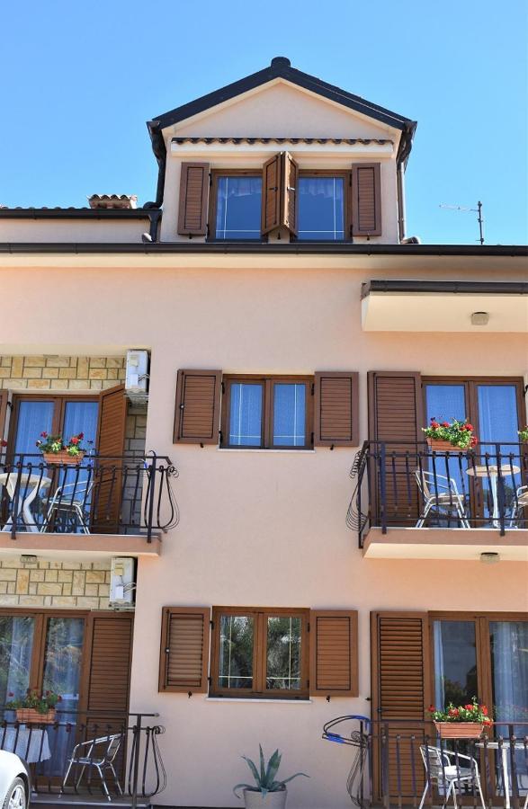 Apartments & Rooms Ivana Rovinj Exterior foto